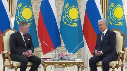 Казахстан готов поставлять в Словакию нефть, газ, уран и продукты питания, - К. Токаев