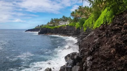 Биіктігі 100 метр алып лава субұрқақтары Гавайи жанартауынан атқылады