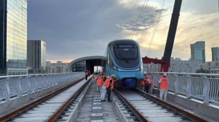 Второй состав LRT установили в Астане