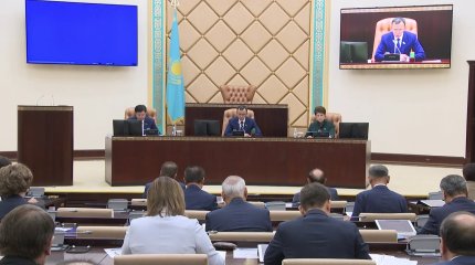 Дольщикам в Казахстане запретят покупать квартиры за наличные