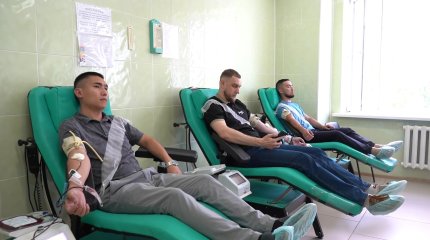 Более 50-ю литрами крови пополнился банк Костанайского центра крови