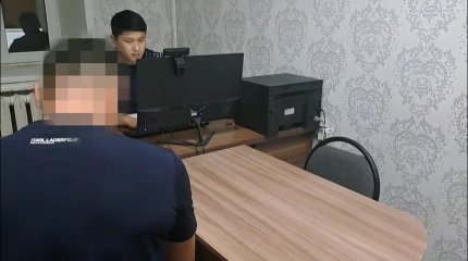 Мужчина избил двух врачей в детской больнице в Караганде