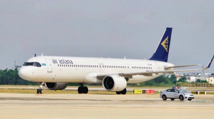 Два самолета с казахстанскими туристами из Дубая приземлились в Алматы