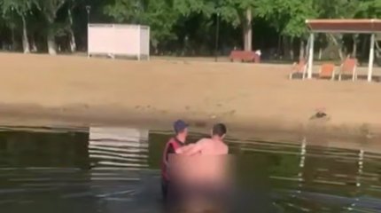 Тонущих пьяных мужчин спасли из Тобола: теперь им грозит штраф