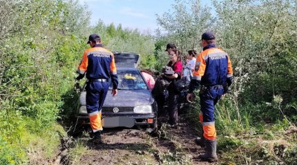 Дорогу размыло после сильного дождя под Уральском