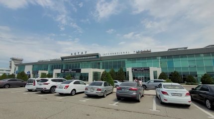 Десятки пассажиров не могу вылететь из Актау из-за массовой задержи рейсов