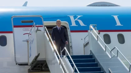 Шавкат Мирзиёев Қазақстанға келді