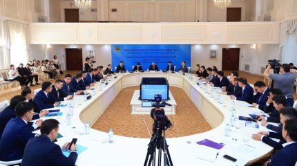 В Сарани проходит республиканский семинар-совещание по развитию моногородов