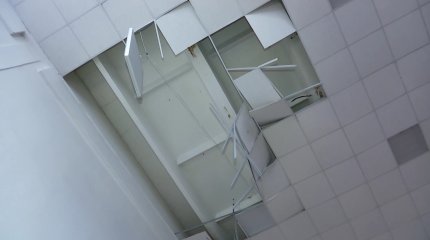 Потолочное покрытие обрушилось во время вручения аттестатов в одной из школ Петропавловска