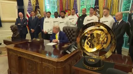 Трамп: «Кез-келген сәтте Иранға соққы жасауым мүмкін»