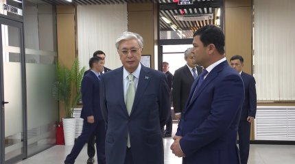 Спорткомплекс, теннисный центр и заводы: Президент посетил ряд объектов в Астане