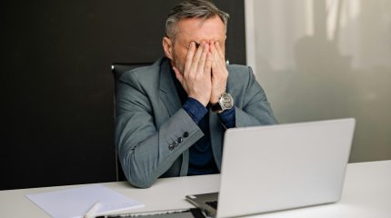 Ер адам 58 жылдан кейін туған анасын тапқанмен, әйел кездесуден бас тартты