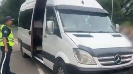 Алматыда полиция мас күйде көлік тізгіндеген автобус жүргізушісін ұстады