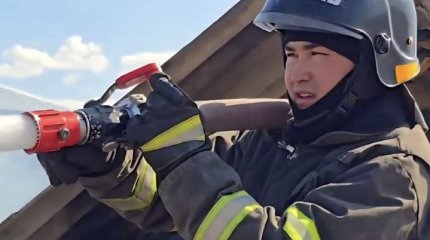 Жильцов эвакуировали из высотки в центре Астаны из-за пожара в кофейне