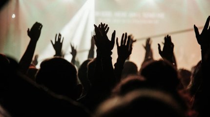 Музыкальный фестиваль обернулся кошмаром - 145 женщин сообщили о нападениях