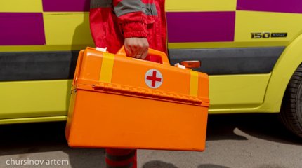 Алматыда үш жасар бала 9-қабаттан құлап кетті