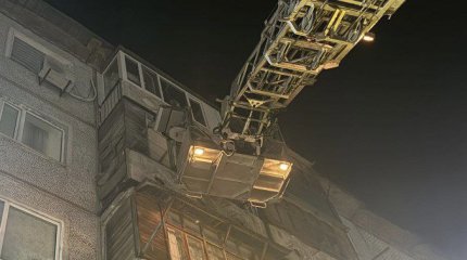 30 человек эвакуировали из горящего дома в Петропавловске