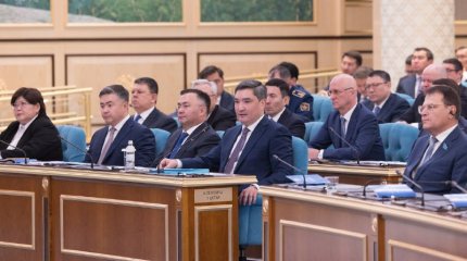 Мемлекет өз міндеттемелерін толық көлемде орындап жатыр — Олжас Бектенов