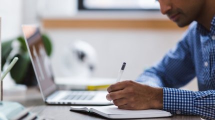 Работа с ИИ: в Европе растёт спрос на специалистов по генеративному искусственному интеллекту