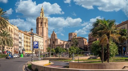 В Валенсии требуют отставки правительства после разрушительного наводнения