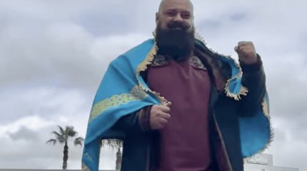 Флаг всегда со мной: Сергей Цырульников поздравил казахстанцев