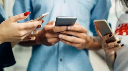 Мобильді интернет неге қымбаттап жатыр? — министр түсіндірді