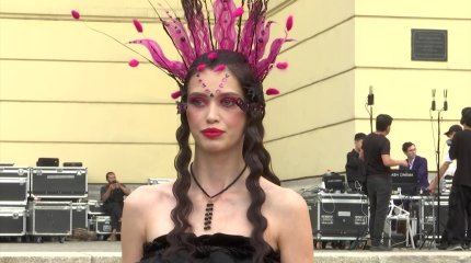 Яркое дефиле под открытым небом прошло в Алматы