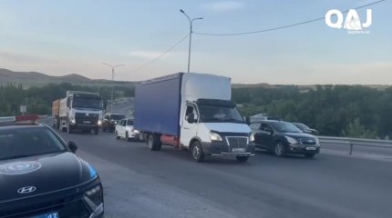 Тараз-Шымкент трассасында 205 тонналық жүк көлігі апатқа ұшырады