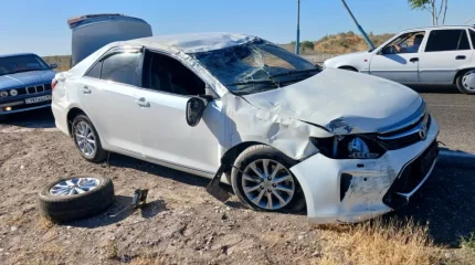 Жол апатына ұшыраған журналистің қалтасындағы қомақты қаржы жоғалып кеткен