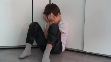 Жамбыл облысында ер адам асырап алған баласын өлтірді деген күдікке ілінді