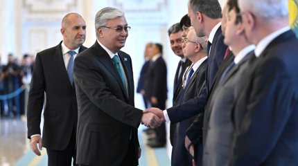 Астанаға ресми сапармен келген Болгария Президенті Румен Радевті салтанатты қарсы алу рәсімі өтті