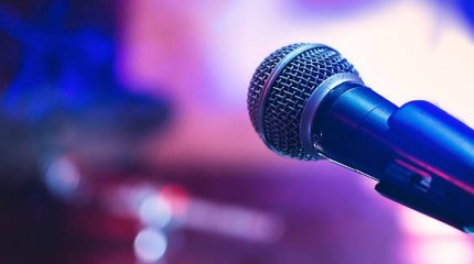 Қазақстандағы танымал әнші ауруханаға түсіп қалды