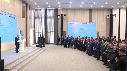 Мемлекет басшысы Астанадағы АӨСШК штаб-пәтеріне барды