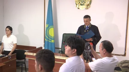 Ақтөбеде бір адам кепілге алып, екі зейнеткерді пышақтап өлтірген күдікті сотталды