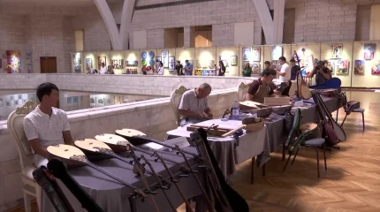 Алматыда ұлттық домбыра күні тойланып жатыр