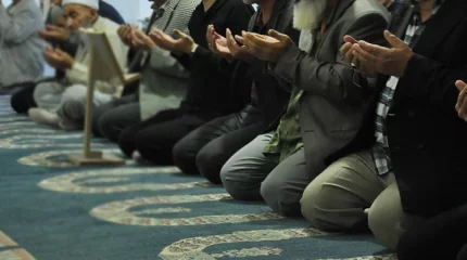 Мешіттерде орман өрттерінің тоқтауы үшін дұға оқылады