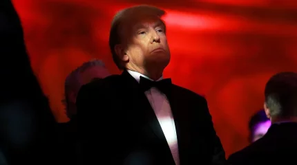 Трамп БРИКС-ті қолдайтын елдерге қосымша тариф енгізетінін айтып сес көрсетті