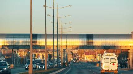 В Павлодаре 65-летняя женщина погибла при катании на велокаре с внуками