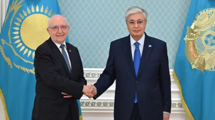 Президент Казахстана принял главу Совета ICAO Сальваторе Шаккитано