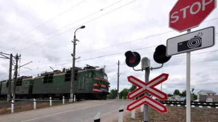 Қарағандыда әйелді пойыз қағып кетті