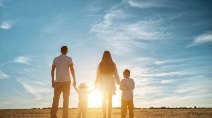 Елімізде отбасына орналастырудың жаңа түрі – кәсіби қабылдаушы отбасы енгізілуде