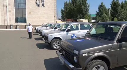 Оралдық ветеринарларға 106 жаңа көлік берілді