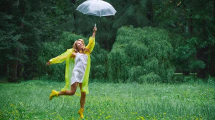 Готовьте дождевики и мороженое: погода удивит казахстанцев на выходных