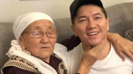 "Өз-өзін тастай салды": Сәкен Майғазиев анасының жағдайына алаңдап жүргенін айтты