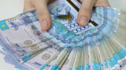 Мошенник под видом полицейского обманул 90-летнего атыраусца