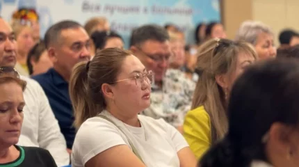 Жетісуда полицейлер 200-ге жуық медицина қызметкерімен кездесу өткізді