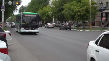 Водитель управлял автобусом без прав в Костанае