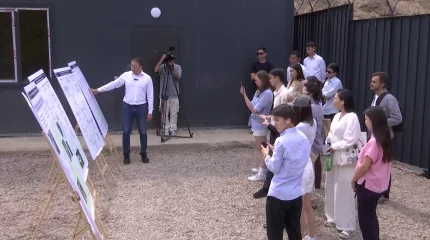 Алматының Медеу ауданында инфрақұрылым жаңарып, аулалар абаттандырылуда