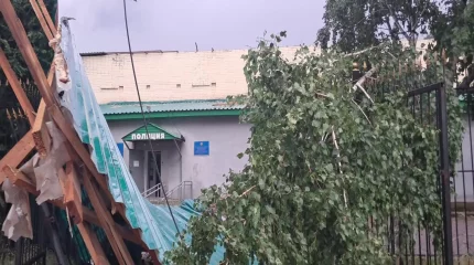 БҚО-да дүлей дауыл мәдениет үйінің шатырын ұшырып әкетті