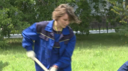 Астанада жылу орталығы қызметкерлері «Таза бейсенбіге» үлес қосты